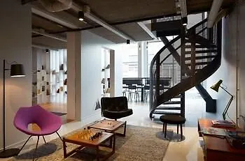 Hotel The Social Hub 3*