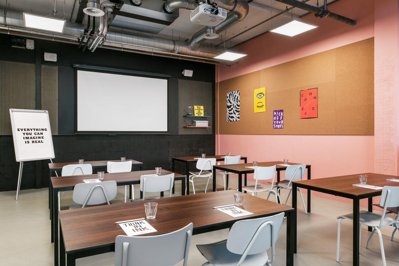 Hotel The Social Hub 3*